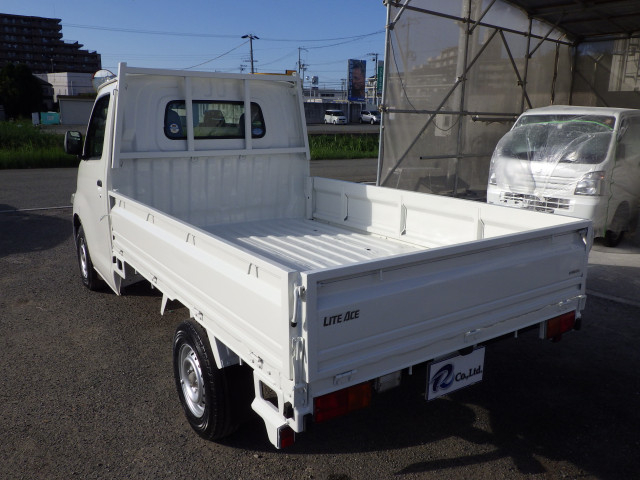 トヨタ ライトエース 小型 平ボディ DBF-S402U(93468) 23枚目
