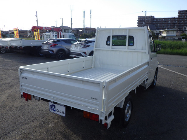 トヨタ ライトエース 小型 平ボディ DBF-S402U(93468) 24枚目