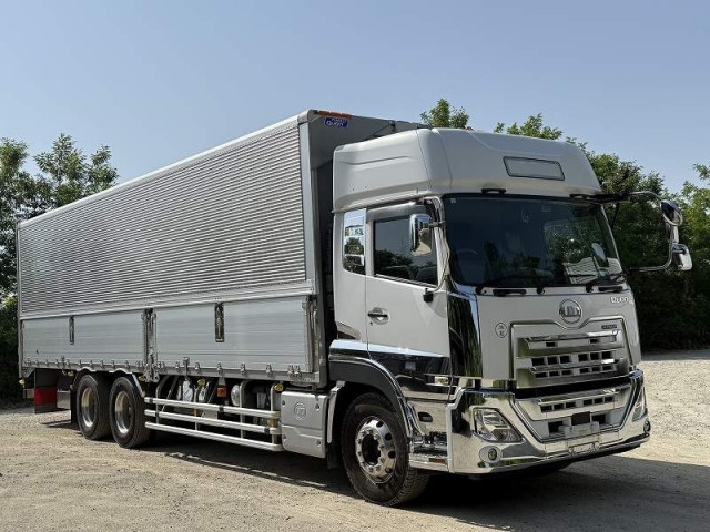 UDトラックス（日産） クオン 大型 アルミウィング 2PG-CD5CA(93471) 3枚目