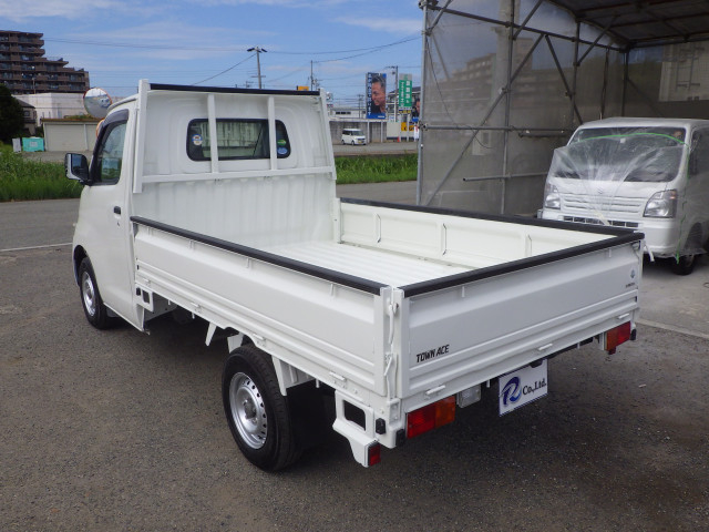 トヨタ タウンエース 小型 平ボディ DBF-S402U(93475) 2枚目