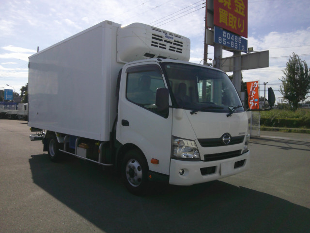 日野 デュトロ 小型 冷凍冷蔵バン TKG-XZU712M(93479) 3枚目