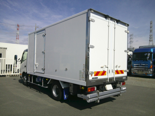 日野 デュトロ 小型 冷凍冷蔵バン TKG-XZU712M(93479) 7枚目
