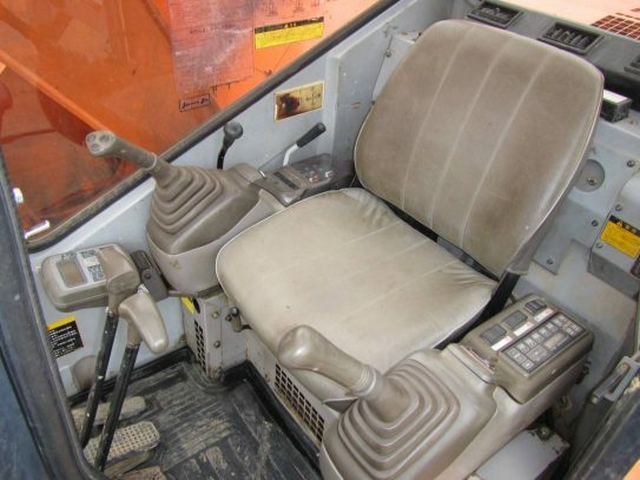 HITACHI その他・不明 その他 ユンボ EX-135UR(6677) 4枚目