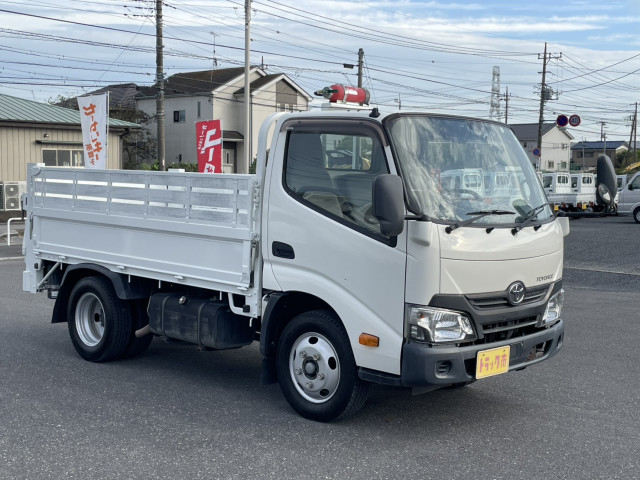 トヨタ トヨエース 小型 平ボディ TPG-XZU605(93487) 3枚目