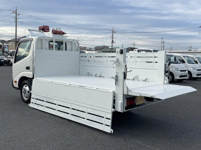 トヨタ トヨエース 小型 平ボディ TPG-XZU605(93487) 12枚目