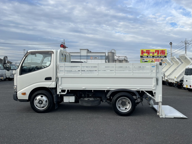 トヨタ トヨエース 小型 平ボディ TPG-XZU605(93487) 13枚目