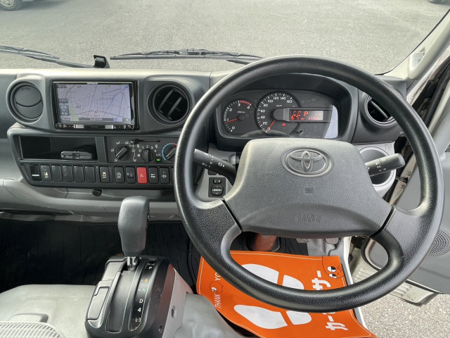 トヨタ トヨエース 小型 平ボディ TPG-XZU605(93487) 24枚目