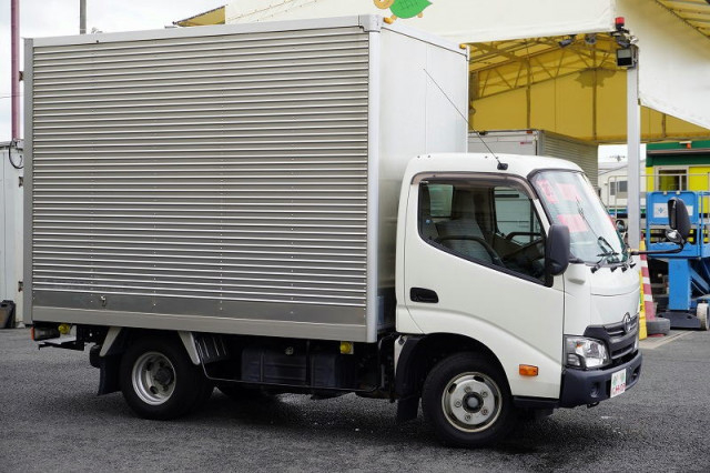 トヨタ ダイナ 小型 アルミバン TPG-XZU605(93500) 6枚目