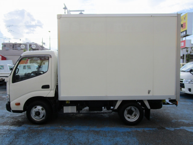 トヨタ トヨエース 小型 アルミバン TPG-XZU605(93506) 11枚目
