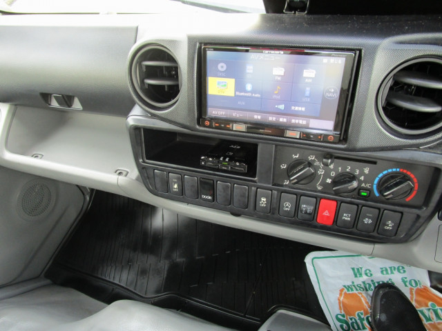 トヨタ トヨエース 小型 アルミバン TPG-XZU605(93506) 31枚目