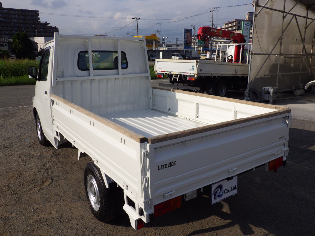 トヨタ タウンエース 小型 平ボディ DBF-S402U(93524) 2枚目