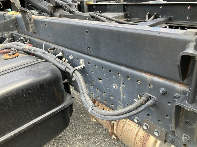いすゞ エルフ 小型 車載専用車 TRG-NPR85AN(93531) 24枚目