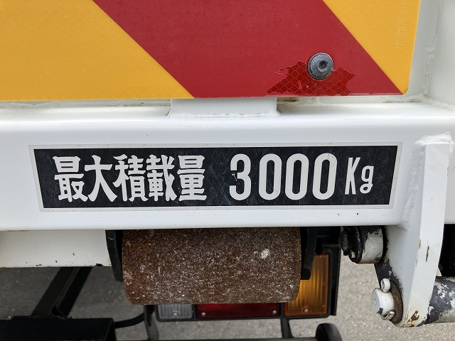 いすゞ エルフ 小型 車載専用車 TRG-NPR85AN(93531) 29枚目
