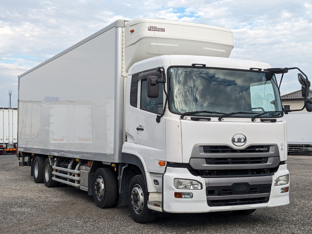 UDトラックス（日産） クオン 大型 冷凍冷蔵バン QPG-CG5ZA(93541) 3枚目