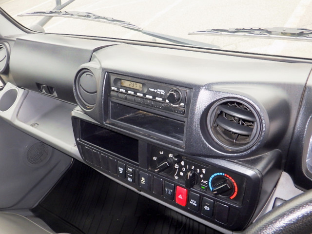 トヨタ トヨエース 小型 アルミバン TKG-XZC605V(93543) 46枚目