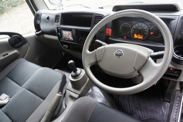 日産自動車 アトラス 小型 平ボディ TKG-SZ2F24(93547) 3枚目