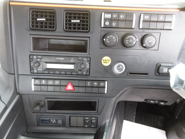 三菱ふそう スーパーグレート 大型 車載専用車 2PG-FS80VZ(93563) 32枚目