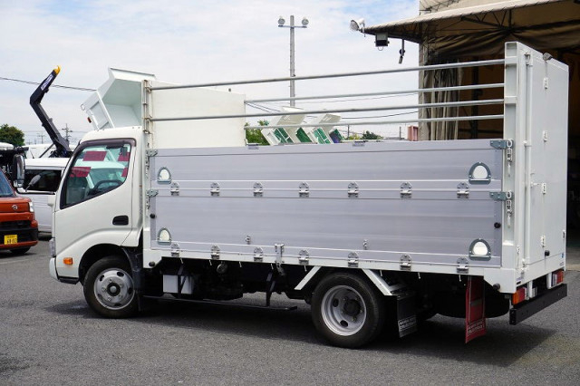 トヨタ ダイナ 小型 平ボディ 2RG-XZU645(93567) 7枚目
