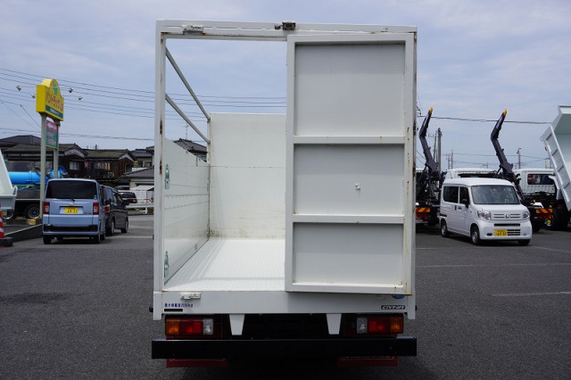 トヨタ ダイナ 小型 平ボディ 2RG-XZU645(93567) 16枚目