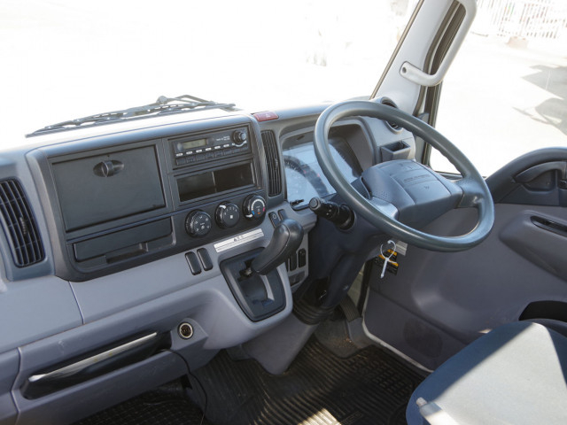 三菱ふそう キャンター 小型 車載専用車 TKG-FEB90(93569) 28枚目