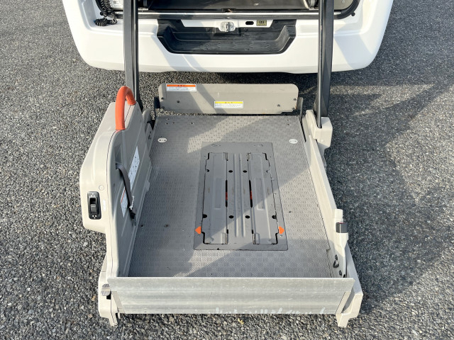 日産自動車 キャラバン 小型 バス CBF-CS4E26(93580) 13枚目
