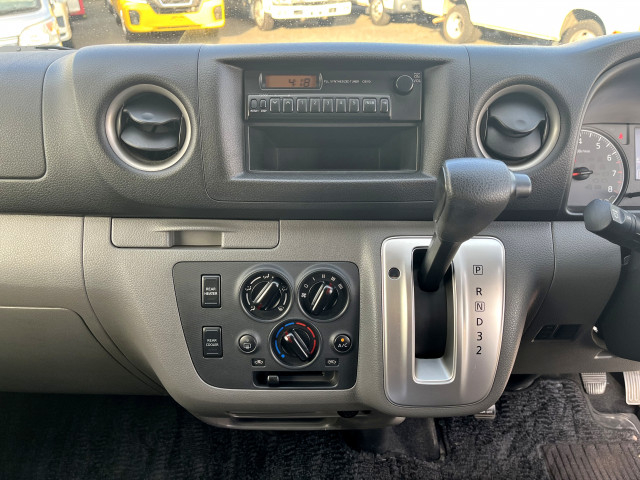 日産自動車 キャラバン 小型 バス CBF-CS4E26(93580) 24枚目