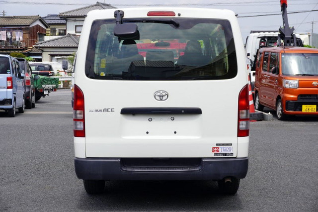 トヨタ 小型 ライトバン CBF-TRH200V(93581) 4枚目