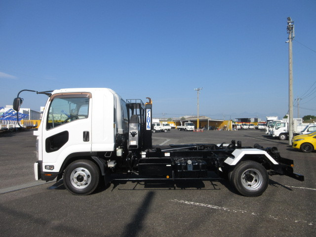 いすゞ フォワード 中型 コンテナ専用車 TKG-FRR90S2(93585) 5枚目