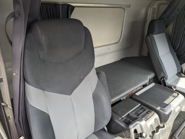日野 プロフィア 大型 冷凍冷蔵バン QKG-FW1EXBG(93592) 39枚目
