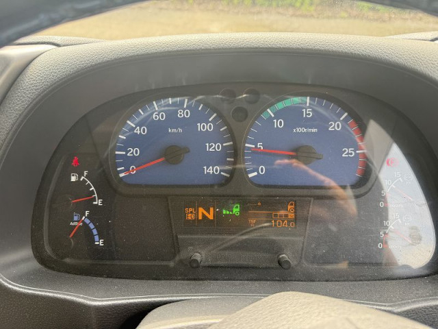 UDトラックス（日産） クオン 大型 冷凍冷蔵バン QKG-CD5ZA(93596) 38枚目