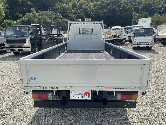 日野 デュトロ 小型 平ボディ SKG-XZU650M(93598) 7枚目