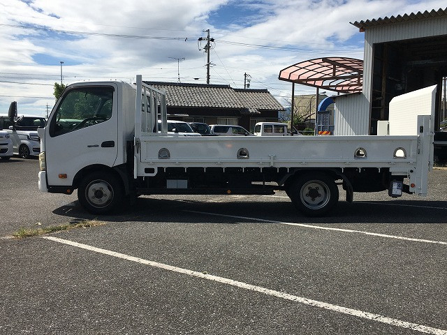 日野 デュトロ 小型 平ボディ SKG-XZU710M(93599) 4枚目