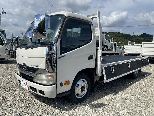 日野 デュトロ 小型 平ボディ SKG-XZU650M(93598) 9枚目
