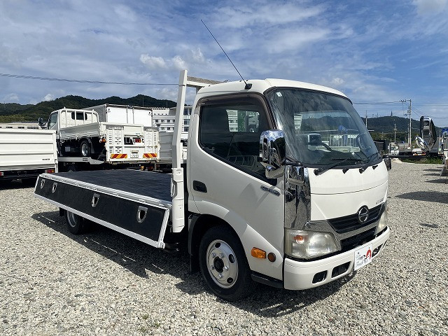 日野 デュトロ 小型 平ボディ SKG-XZU650M(93598) 10枚目