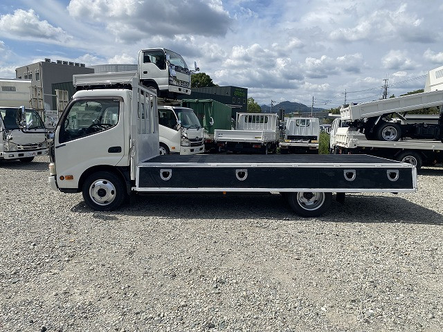 日野 デュトロ 小型 平ボディ SKG-XZU650M(93598) 11枚目