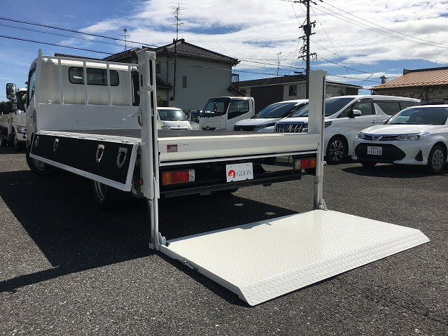 日野 デュトロ 小型 平ボディ SKG-XZU710M(93599) 13枚目