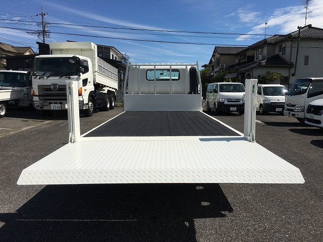 日野 デュトロ 小型 平ボディ SKG-XZU710M(93599) 17枚目