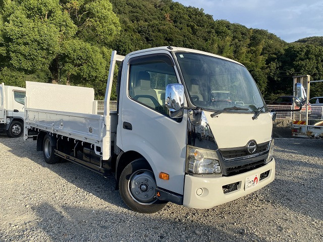日野 デュトロ 小型 平ボディ SKG-XZU710M(93601) 3枚目