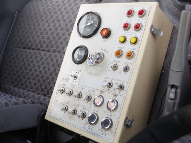 いすゞ エルフ 小型 その他 PB-NKR81N(93627) 31枚目