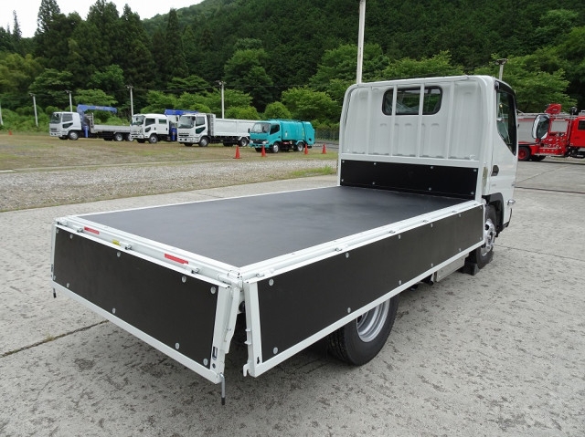 三菱ふそう キャンター 小型 平ボディ 2RG-FDA20(111861) 2枚目
