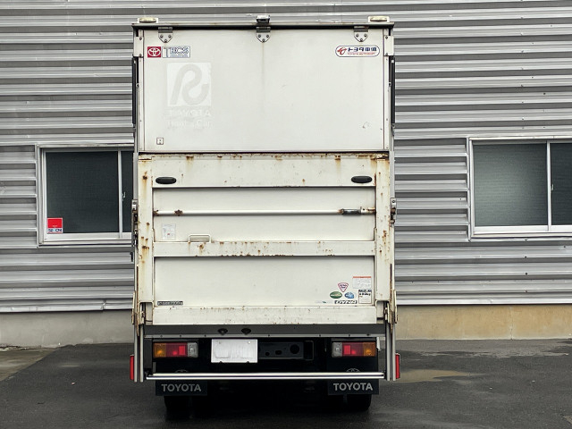 トヨタ ダイナ 小型 アルミバン 2RG-XZU605(93798) 4枚目