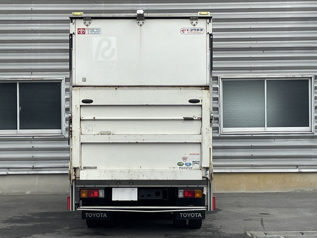 トヨタ ダイナ 小型 アルミバン 2RG-XZU605(93800) 4枚目
