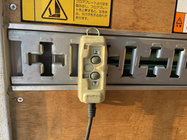 三菱ふそう キャンター 小型 アルミバン TKG-FEB50(93801) 28枚目