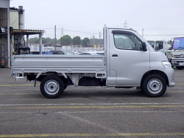 トヨタ タウンエース 小型 平ボディ 5BF-S413U(111533) 5枚目