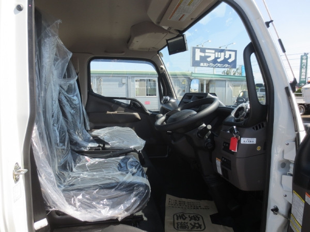 三菱ふそう キャンター 小型 平ボディ 2RG-FEB50(93838) 12枚目