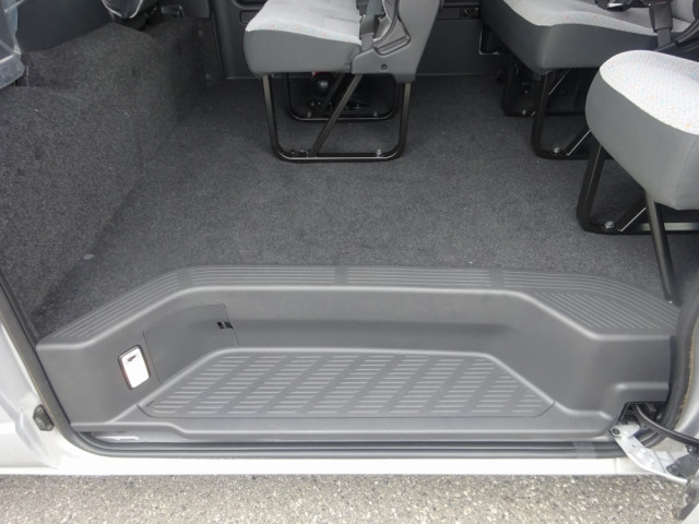 トヨタ 小型 バス 3DF-GDH223B(93840) 25枚目