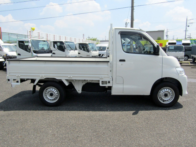 トヨタ タウンエース 小型 平ボディ 5BF-S403U(93855) 3枚目