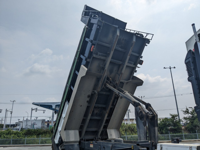 いすゞ ギガ 大型 土砂ダンプ 2PG-CXZ77CT(93867) 25枚目