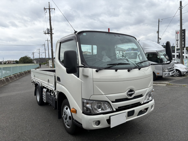 日野 デュトロ 小型 平ボディ 2RG-XZU605M(93871) 2枚目