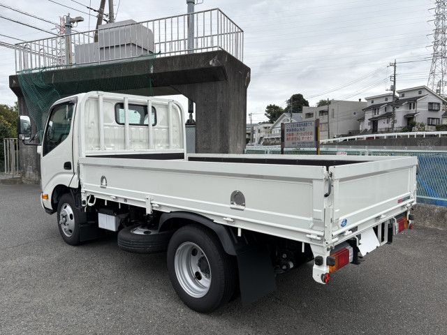日野 デュトロ 小型 平ボディ 2RG-XZU605M(93871) 4枚目